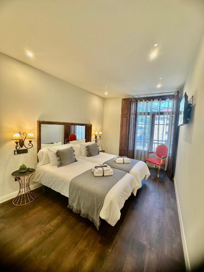Claren'S Boutique Rooms Cangas De Narcea Zewnętrze zdjęcie