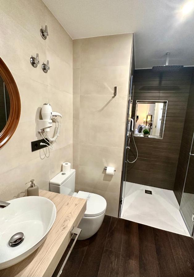 Claren'S Boutique Rooms Cangas De Narcea Zewnętrze zdjęcie