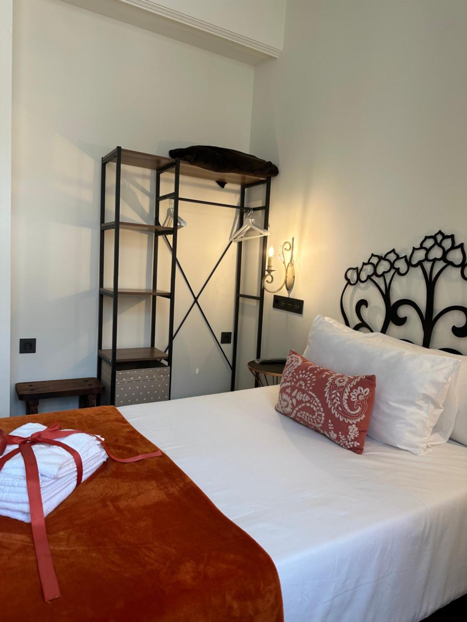 Claren'S Boutique Rooms Cangas De Narcea Zewnętrze zdjęcie