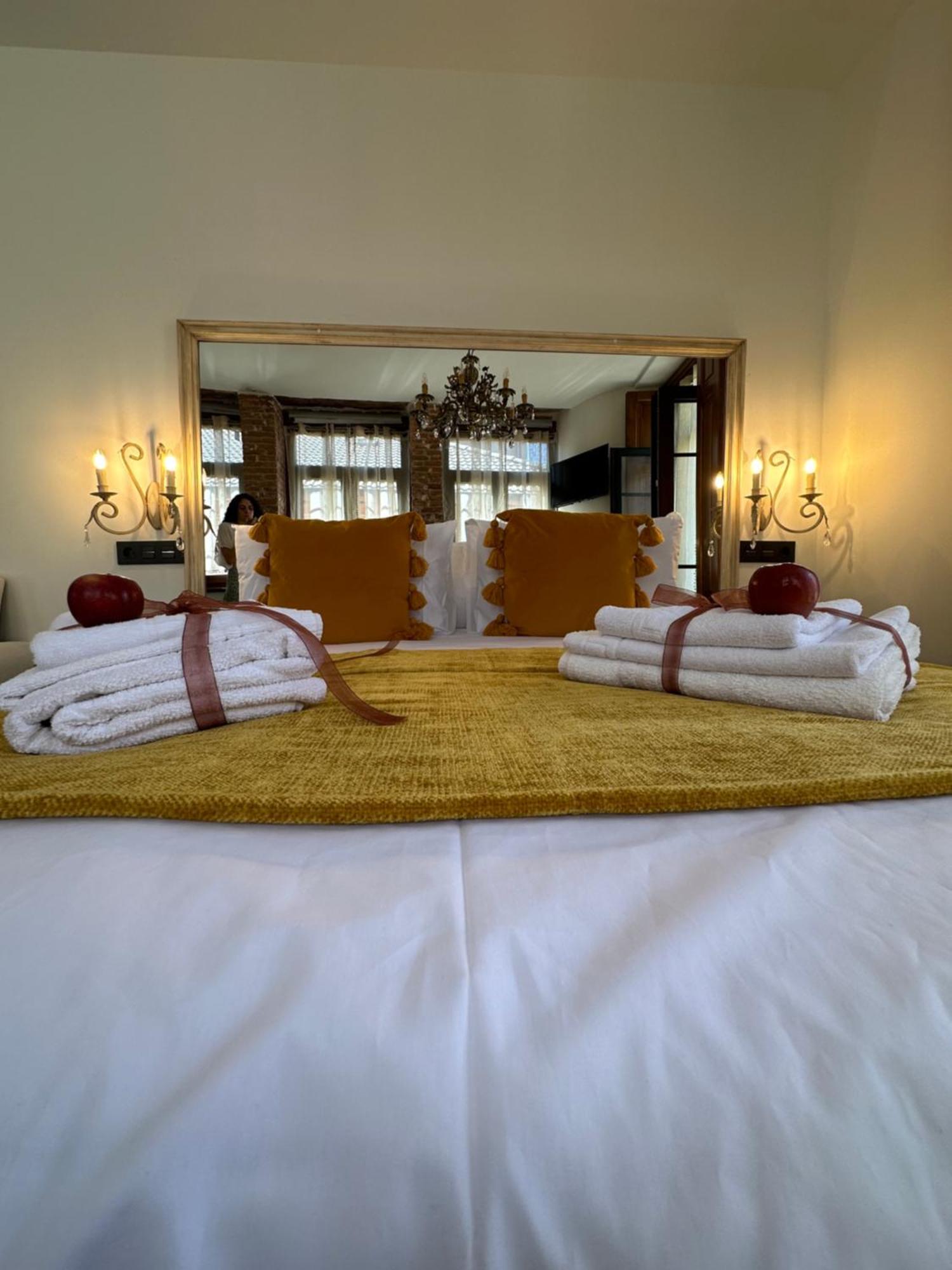 Claren'S Boutique Rooms Cangas De Narcea Zewnętrze zdjęcie