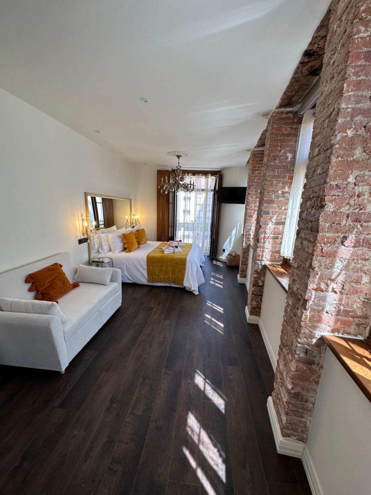 Claren'S Boutique Rooms Cangas De Narcea Zewnętrze zdjęcie